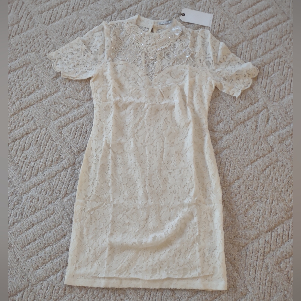 Lacey Ivory Short Sleeve Dress